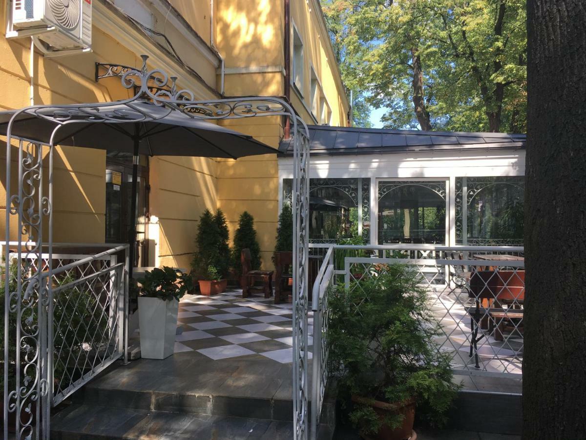 Hotelik Polonia Łowicz Exterior foto